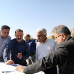 معاون امور آب، کشاورزی و محیط زیست سازمان برنامه و بودجه کشور از پروژه های آبرسانی به شهرهای شمال شرق خوزستان (فدک) و طرح آبرسانی غدیر بازدید کرد