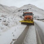 اجرای ۵۰ کیلومتر عملیات برف‌روبی و ریزش‌برداری در محورهای خوزستان