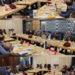 حضور مدیرعامل فولاد اکسین خوزستان در نشست تخصصی شرکت‌ های بزرگ فولادی کشور