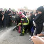 ارائه آموزش های ایمنی به دانش آموزان همجوار تاسیسات نفت و گاز مارون