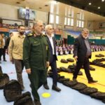 توزیع ۴۰ هزار بسته آموزشی میان دانشآموزان مناطق كمتر برخوردار خوزستان