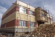 ادامه ساخت ۲۱۰۰ کلاس درس در خوزستان در شرایط جنگی/ تحویل ۶۰۰  کلاس تا مهرماه