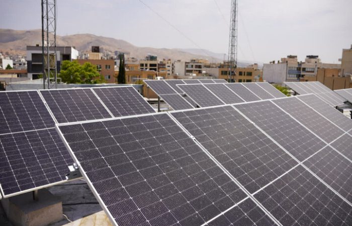 افتتاح یک نیروگاه خورشیدی در خوزستان