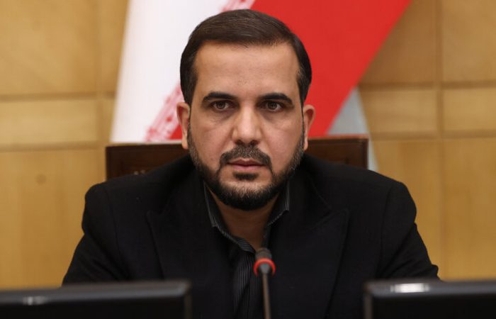مکاتبات یوسفی با وزرای صمت، کشور و جهاد کشاورزی برای رسیدگی به مشکل سهمیه آرد عشایر