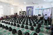 اهدای ۳ هزار بسته تحصیلی به دانشآموزان تحت پوشش كمیته امداد هویزه و سوسنگرد توسط اروندان
