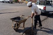 تداوم لایروبی شبکه و حوضچه‌های فاضلاب در اهواز