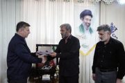 دیدار مدیر عامل نفت و گاز مارون با خانواده شهید